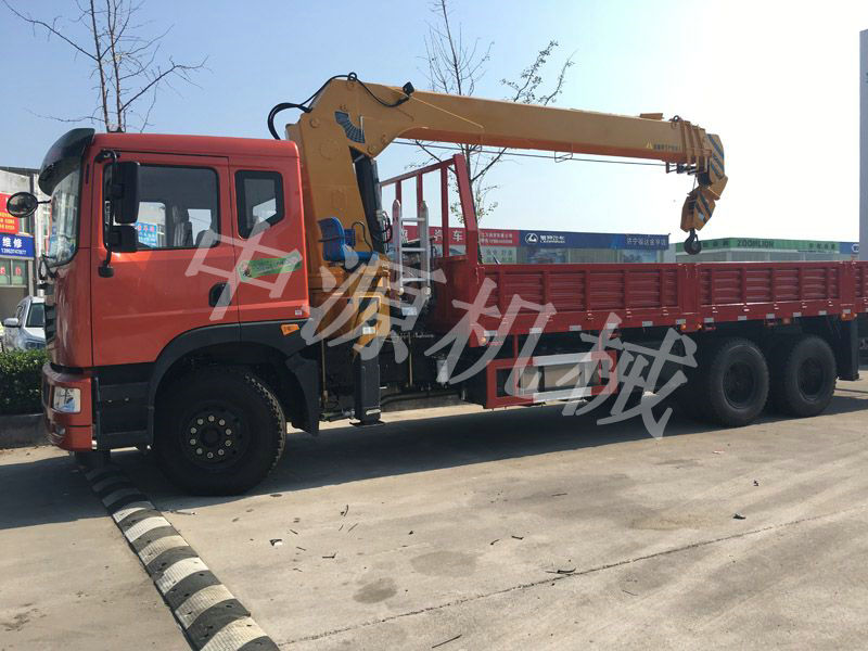 隨車(chē)吊